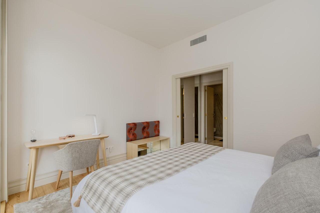 Boutique Rentals-Kihara'S Ribeira Apt With Great Views Porto Exterior photo