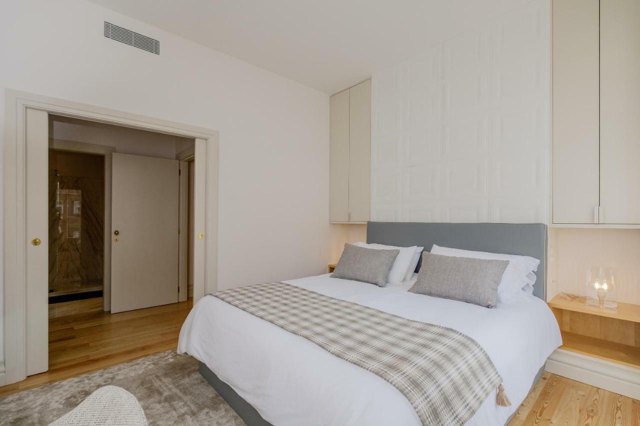 Boutique Rentals-Kihara'S Ribeira Apt With Great Views Porto Exterior photo